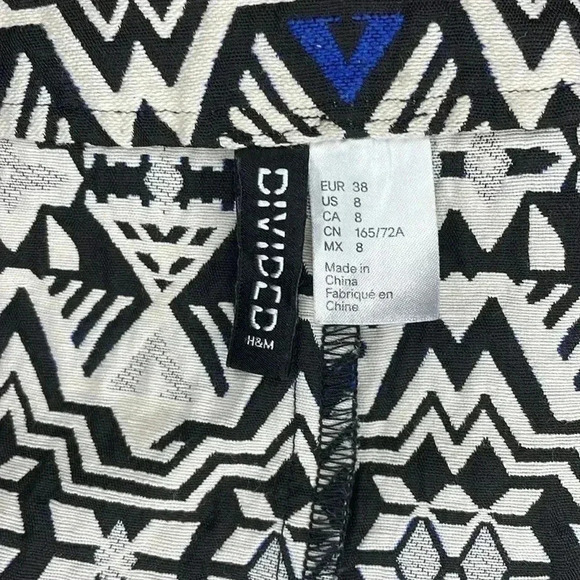 H&M Divided Aztec Tribal Print Mini Skirt Women’s 8 - Picture 5 of 6